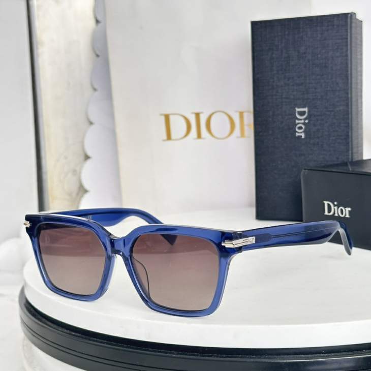 Picture of Dior Sunglasses _SKUfw77121942fw